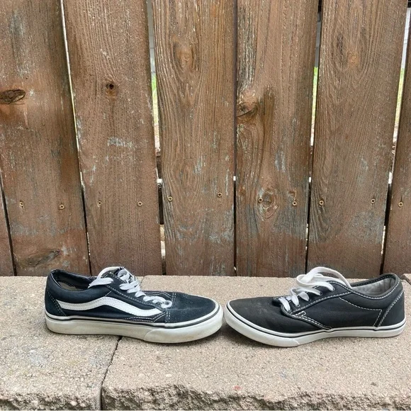 VANS Women’s Mismatched Black White Old Skool Sneakers Classic Size 6 - Picture 9 of 11